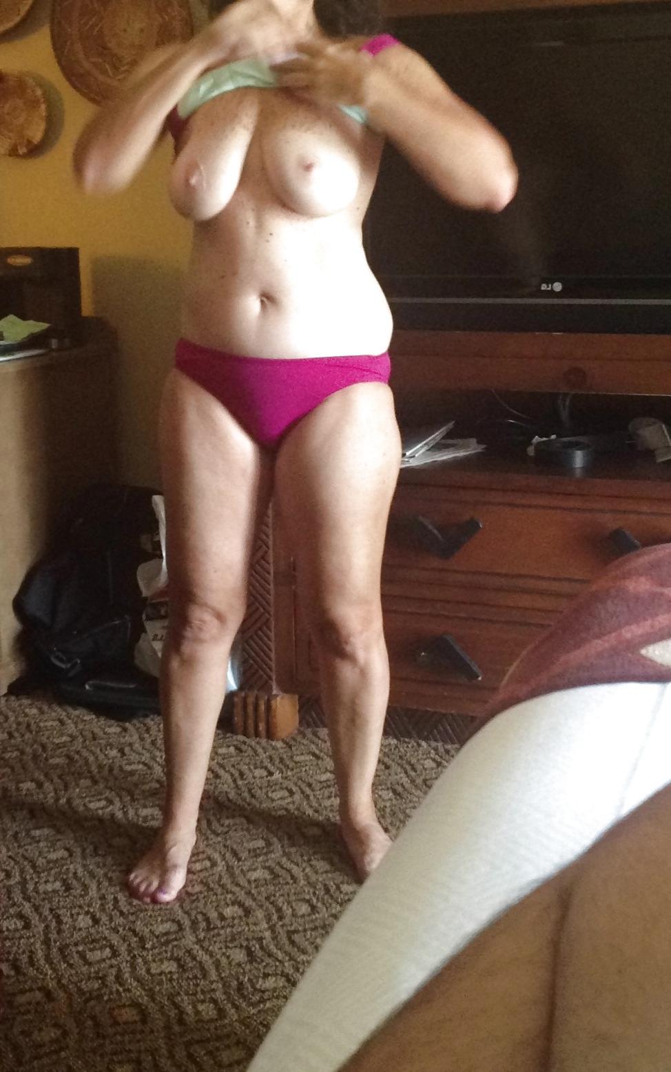 8P Wife's tits - Vacation 9.26.14