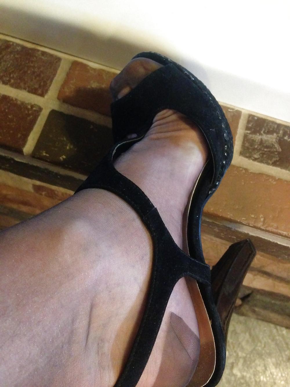 19P Playing in vintage Van Raalte stockings