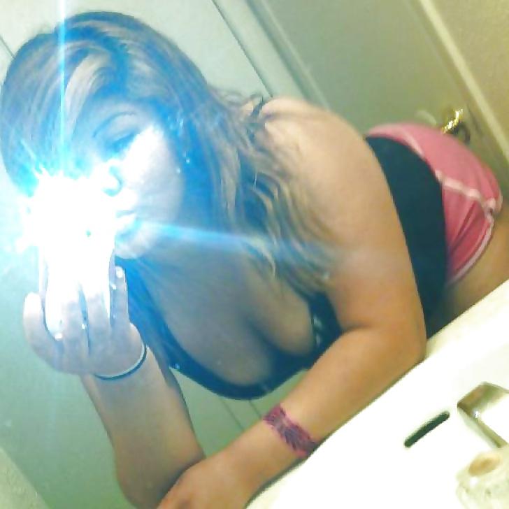 7P Bbw teen downblouse and cleavage
