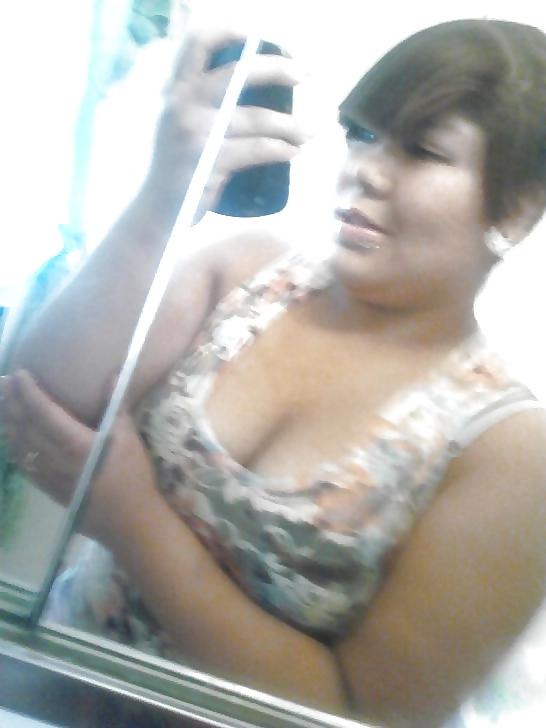 7P Bbw teen downblouse and cleavage