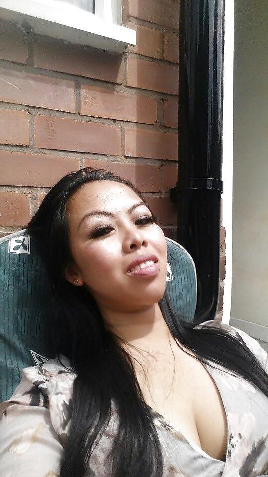 25P Private photos of thai lady 
