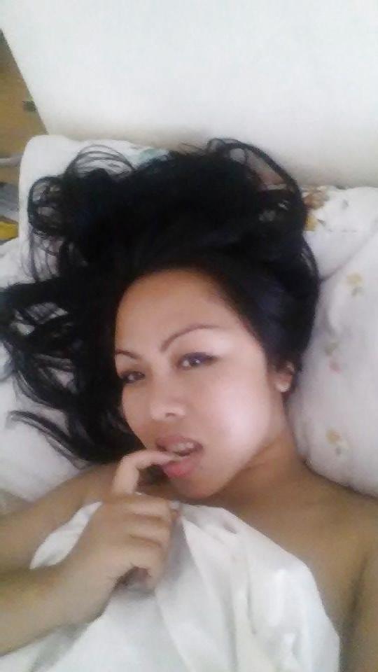 25P Private photos of thai lady 