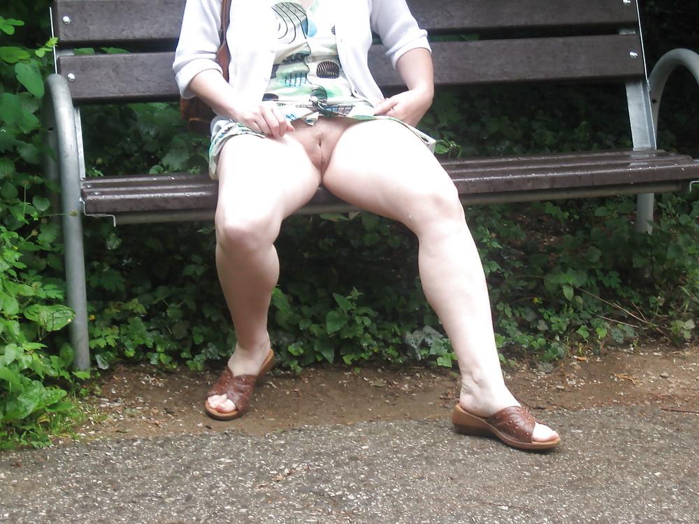 25P Amateur voyeur