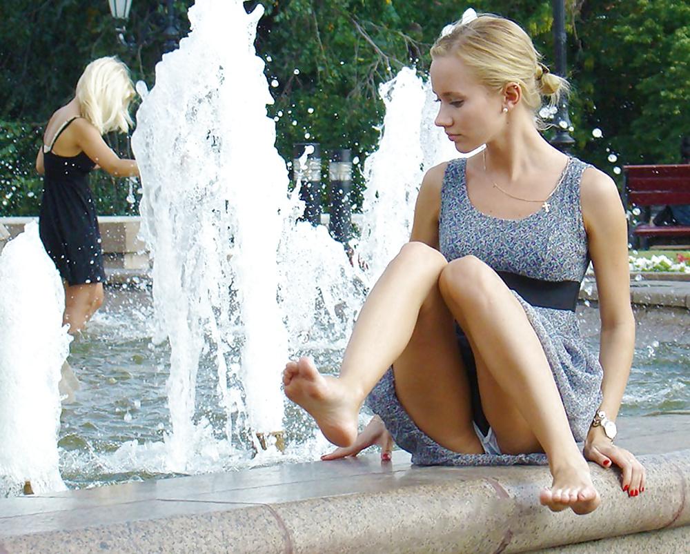 25P Upskirt 