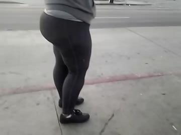 25P Huge mature butt