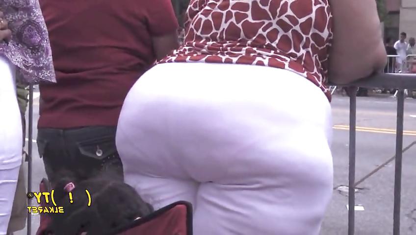25P Huge mature butt