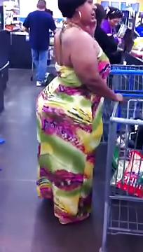 25P Huge mature butt