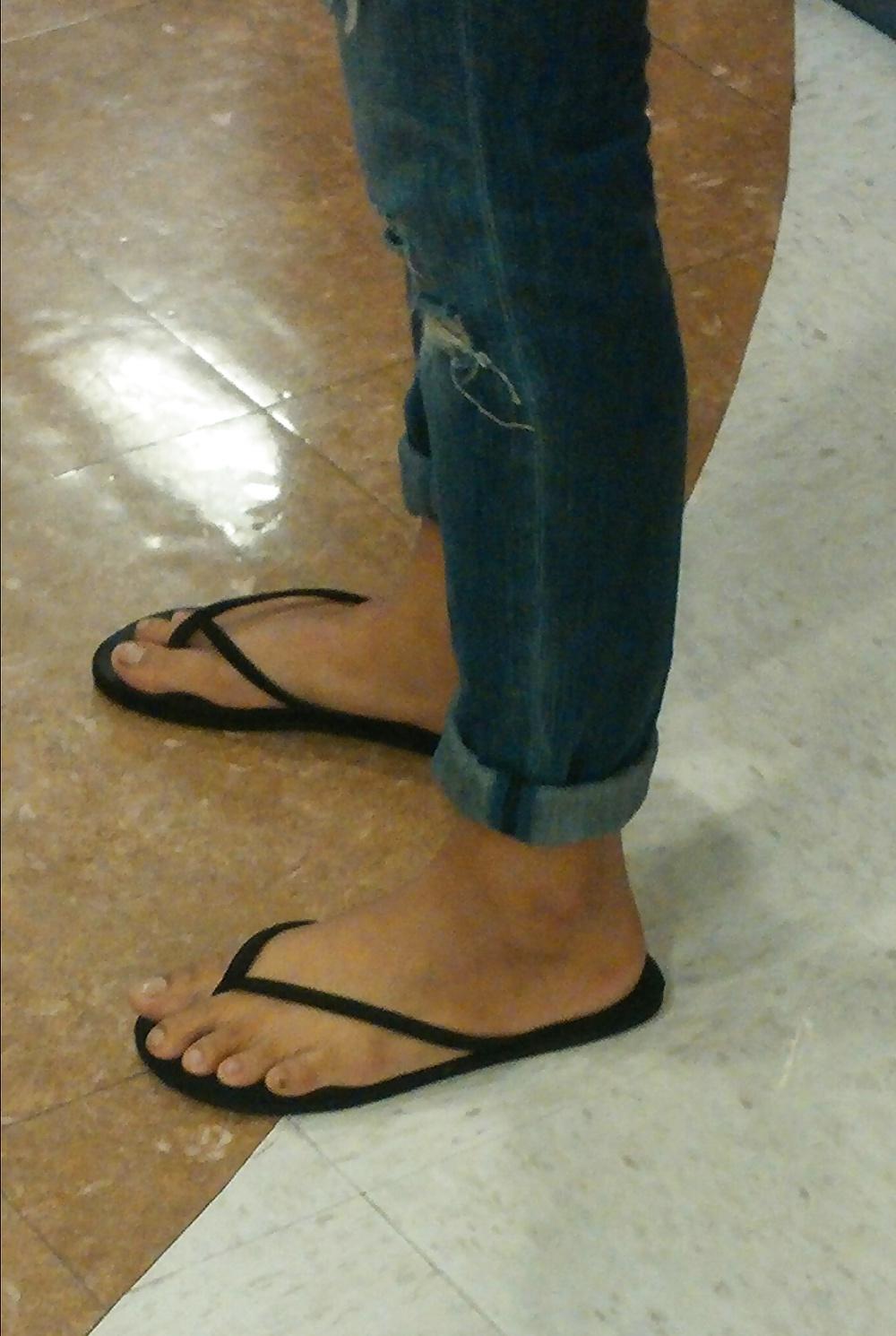 14P Skinny Asian teen feet and ass in jeans with face. 