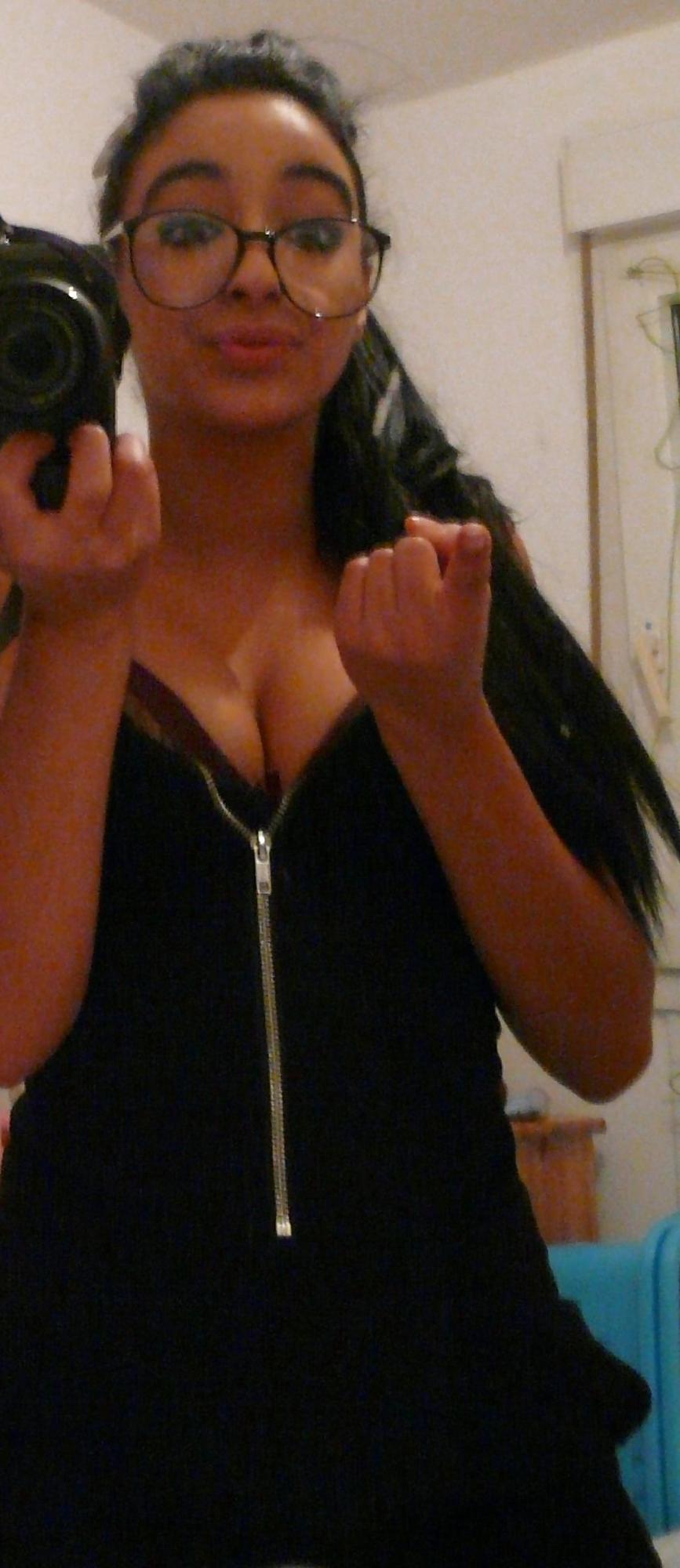 16P Sexy friends tits ass butt