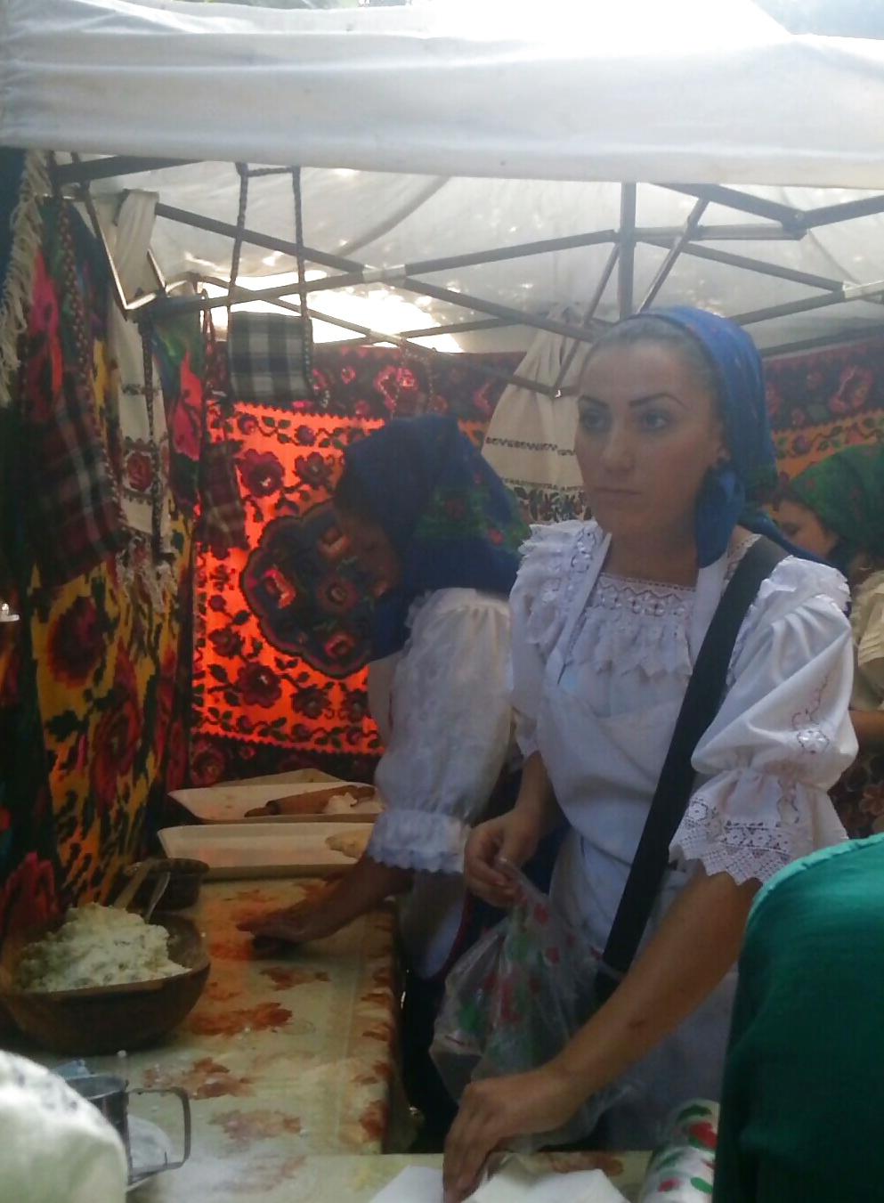 10P Spy sexy teens traditional romanian-ardelence