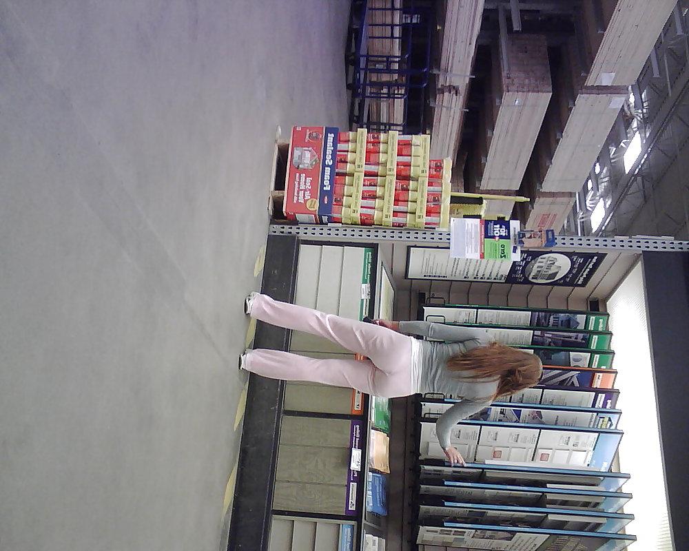 4P Lowes Voyeur