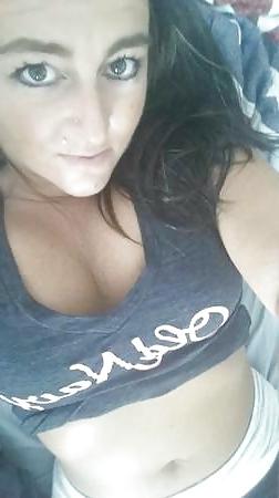 6P Non Nude Looking for a Hookup on C-List