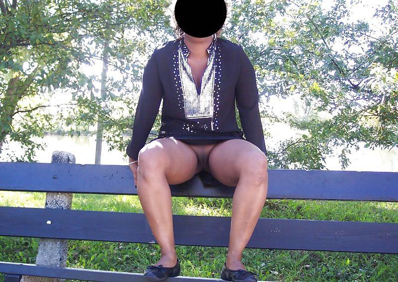 25P MILF Upskirt - 18