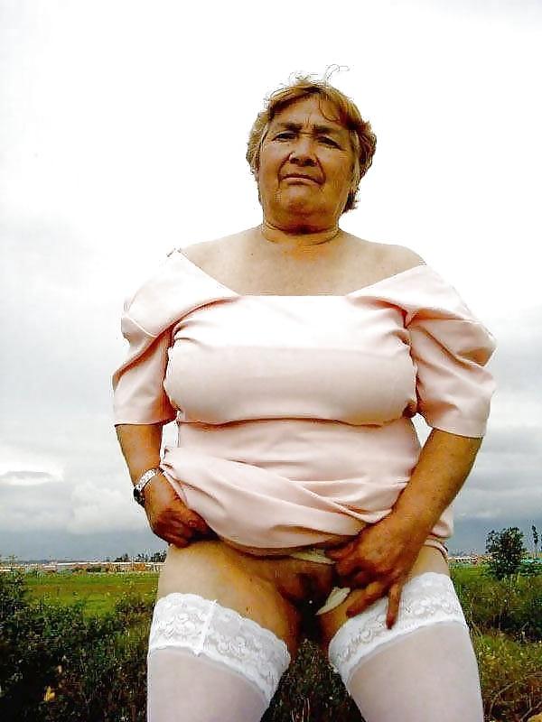 25P Grab a granny 184