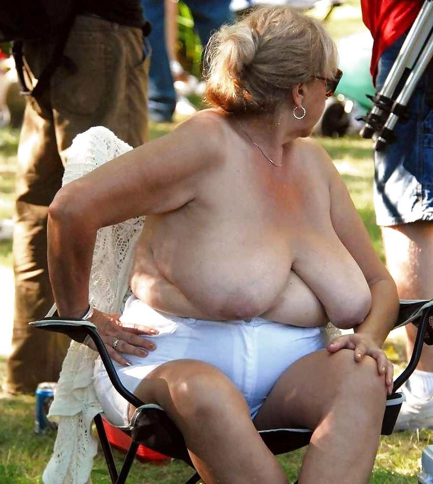 23P Grab a granny 194