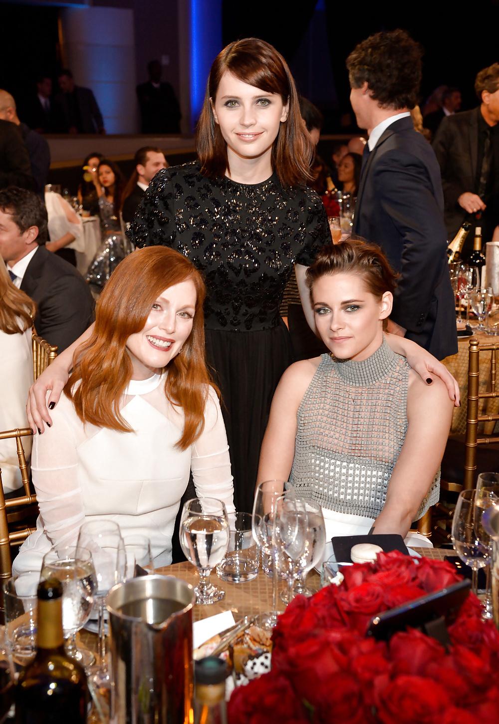 25P Kristen Stewart nip Hollywood Film Awards