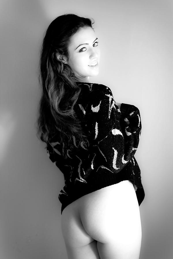 25P Perfect Storm - Beautiful Women in Sweaters