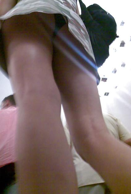 25P Upskirt 10