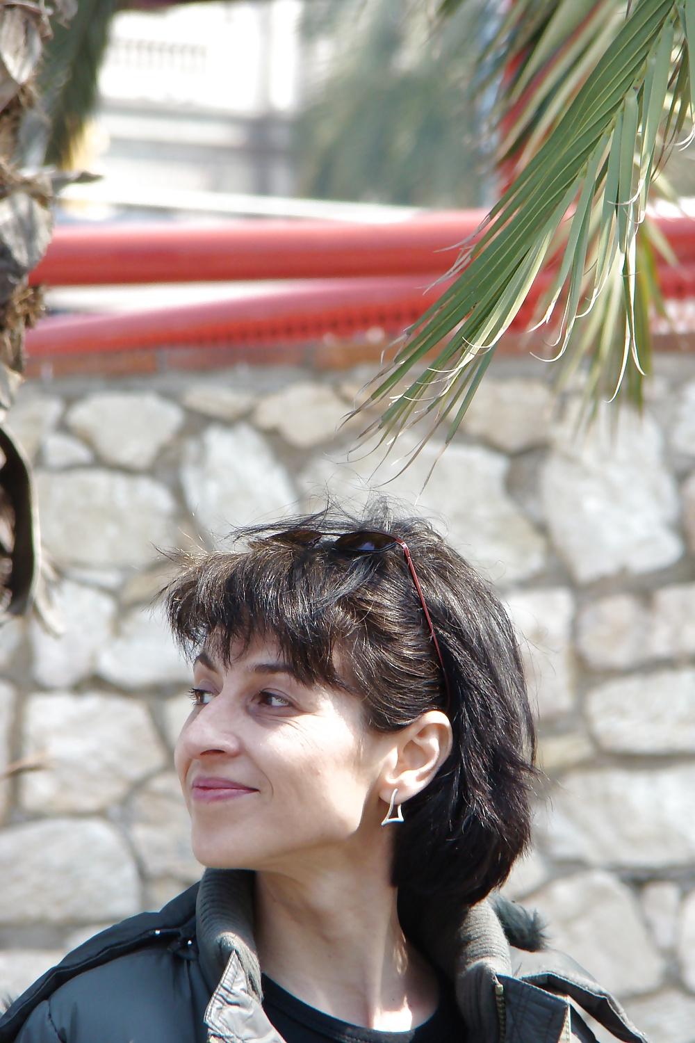 12P Amazing Romanian Woman