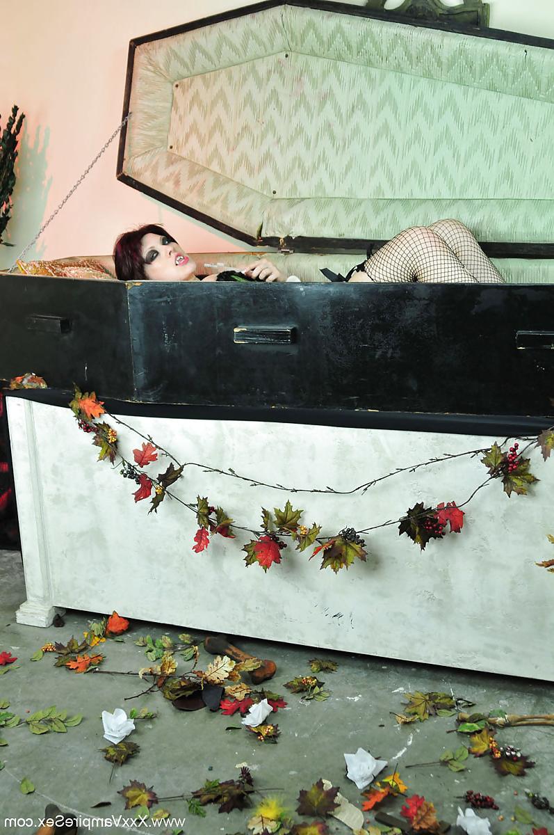 15P VAMPIRE 1
