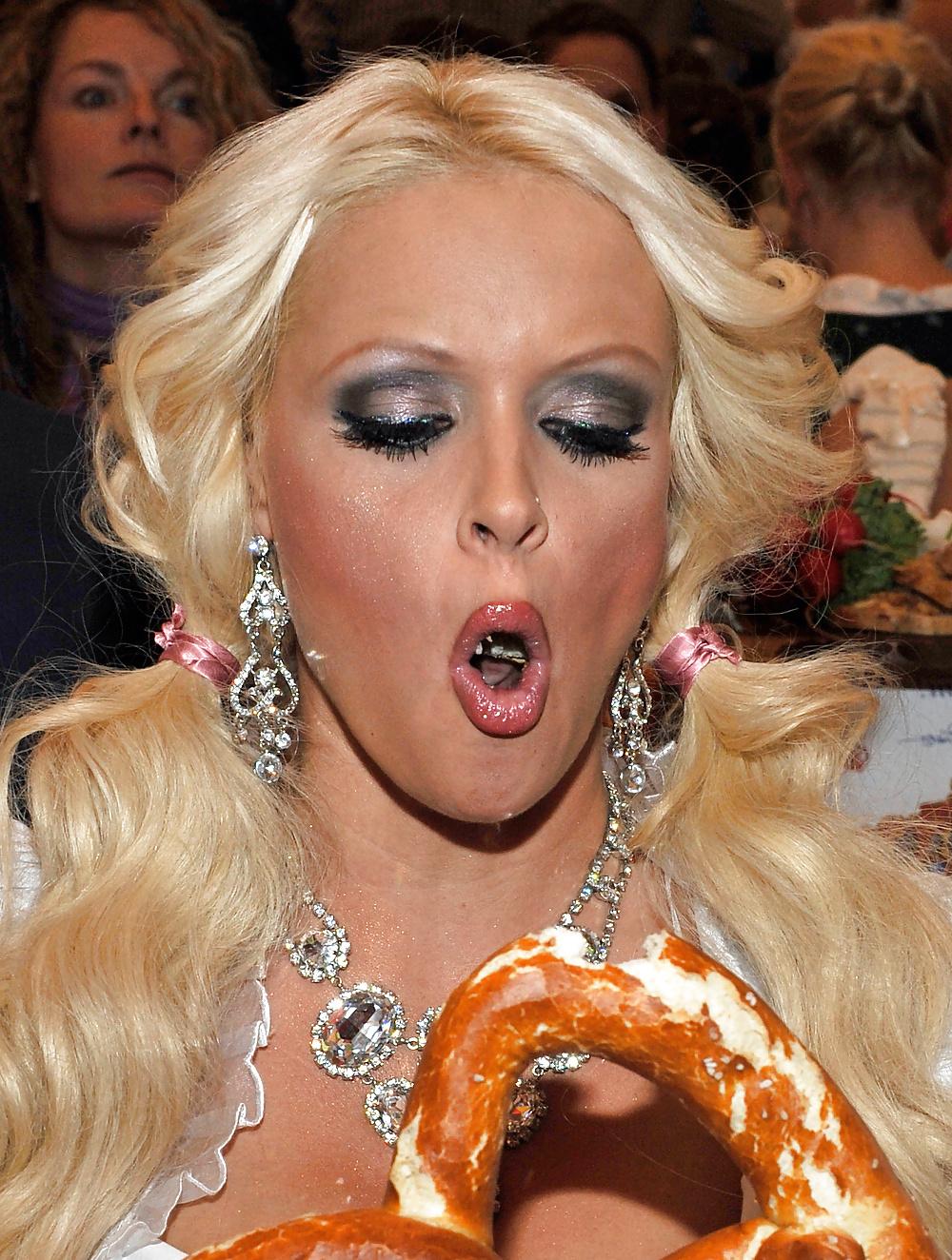 25P Celebs making a grimace - Daniela Katzenberger