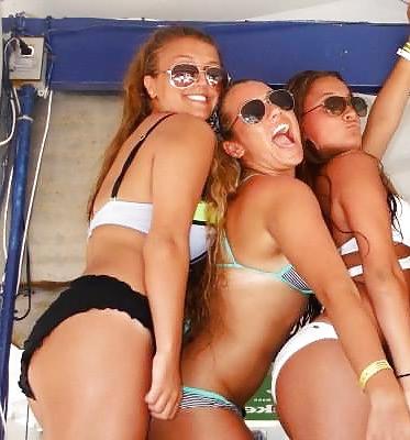 22P The ladies on vacation 
