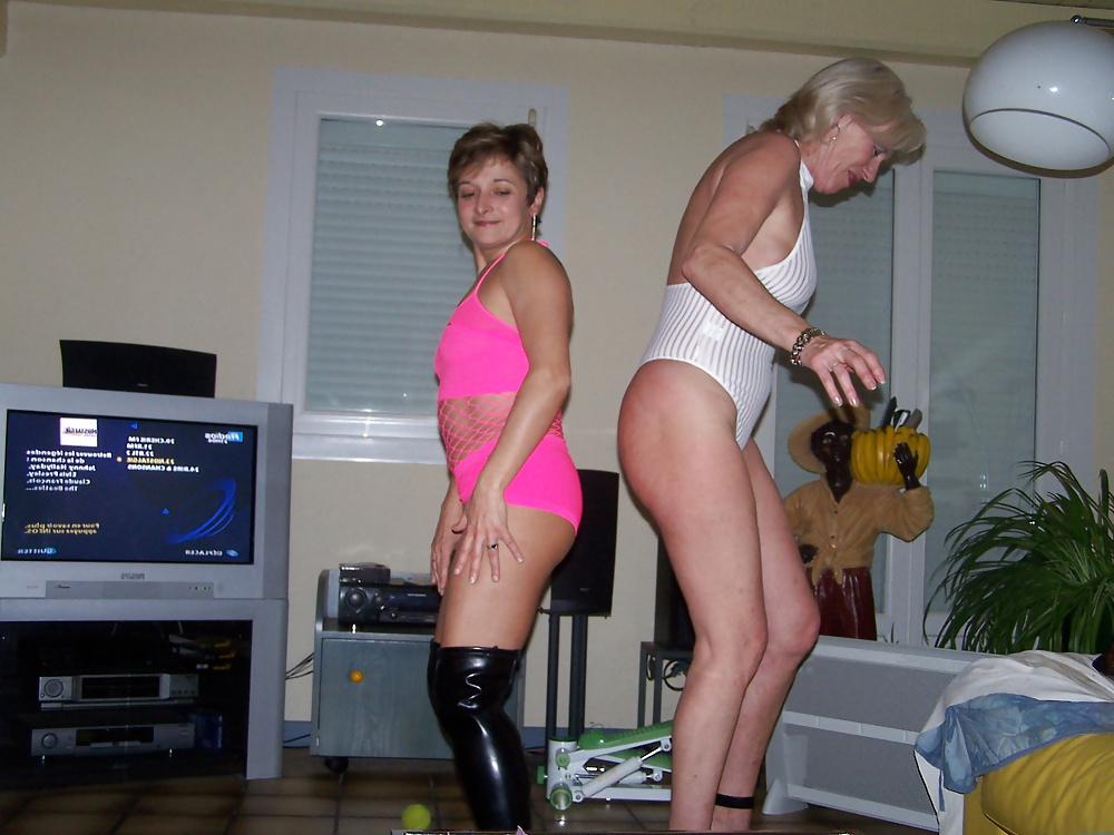 25P MATURE COUPLES 