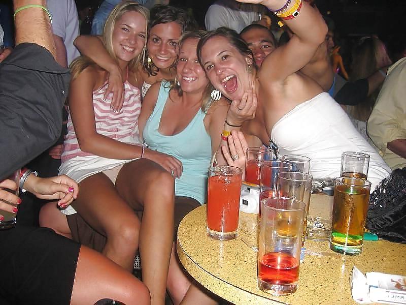 25P Real Upskirt - 32
