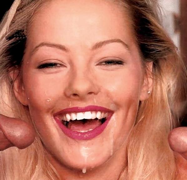 25P Smiling group facials 64