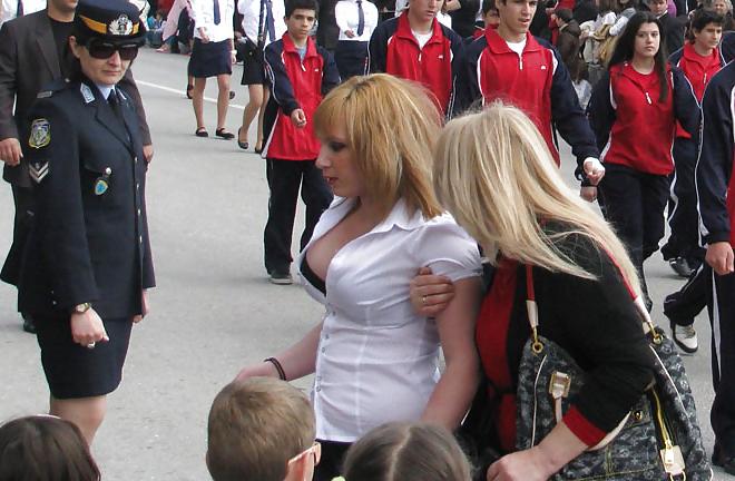 25P CANDID GREEK BEAUTIES!!