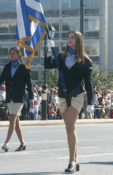 25P CANDID GREEK BEAUTIES!!