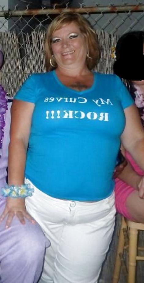 10P BBW like to undress 12