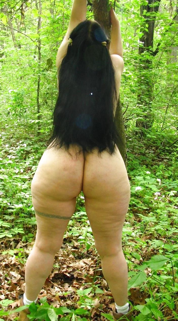 25P MILF with big butt