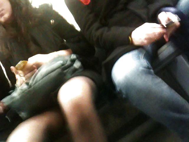 21P Metro paris upskirt