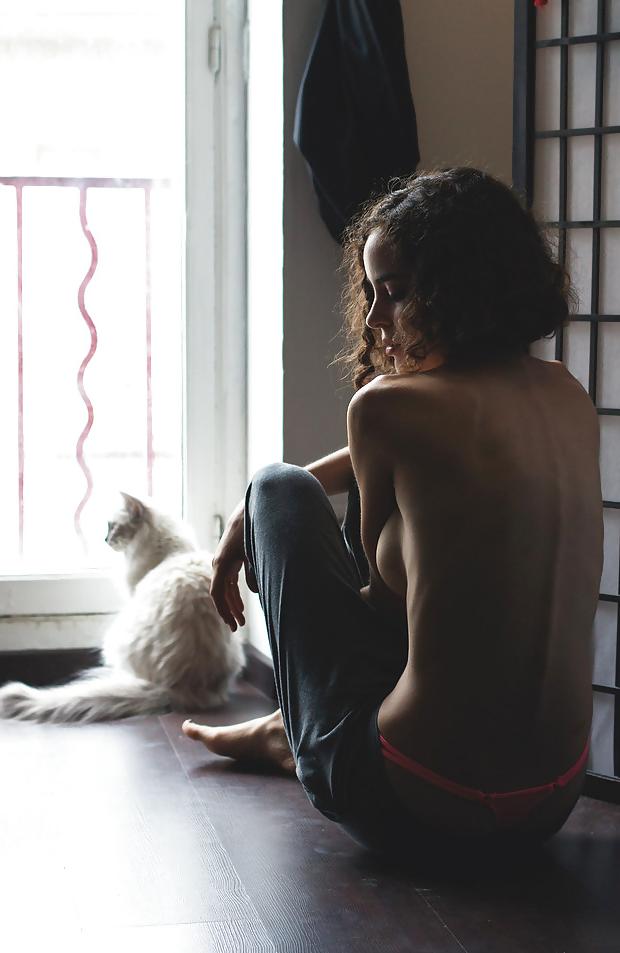 23P Perfect Storm - Beautiful Women and Their Pets