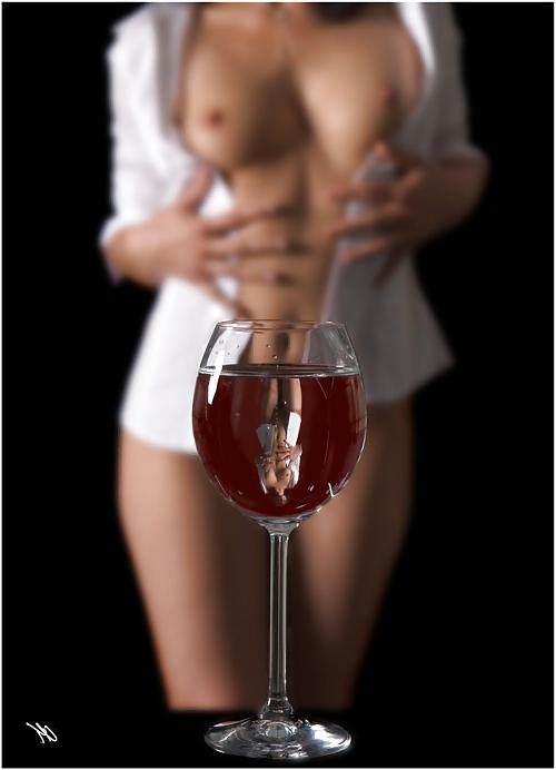 25P Perfect Storm - Beautiful Ladies and Their Wine - Soft