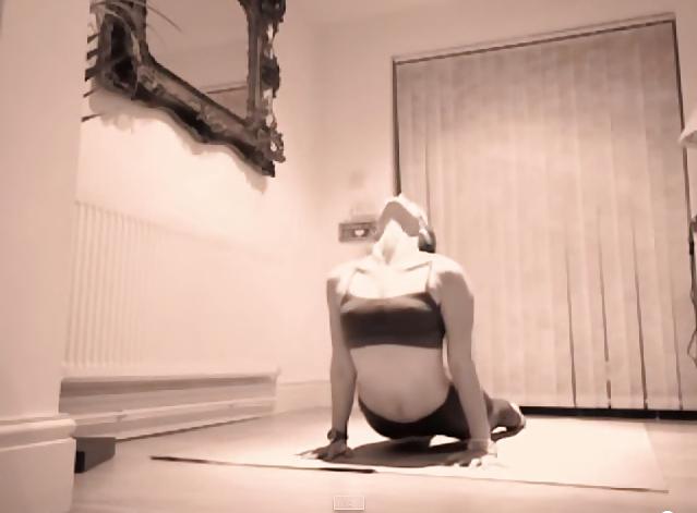 23P Youtube Fitness MILF 2 Nips, Ass, Feet, Bubble Butt