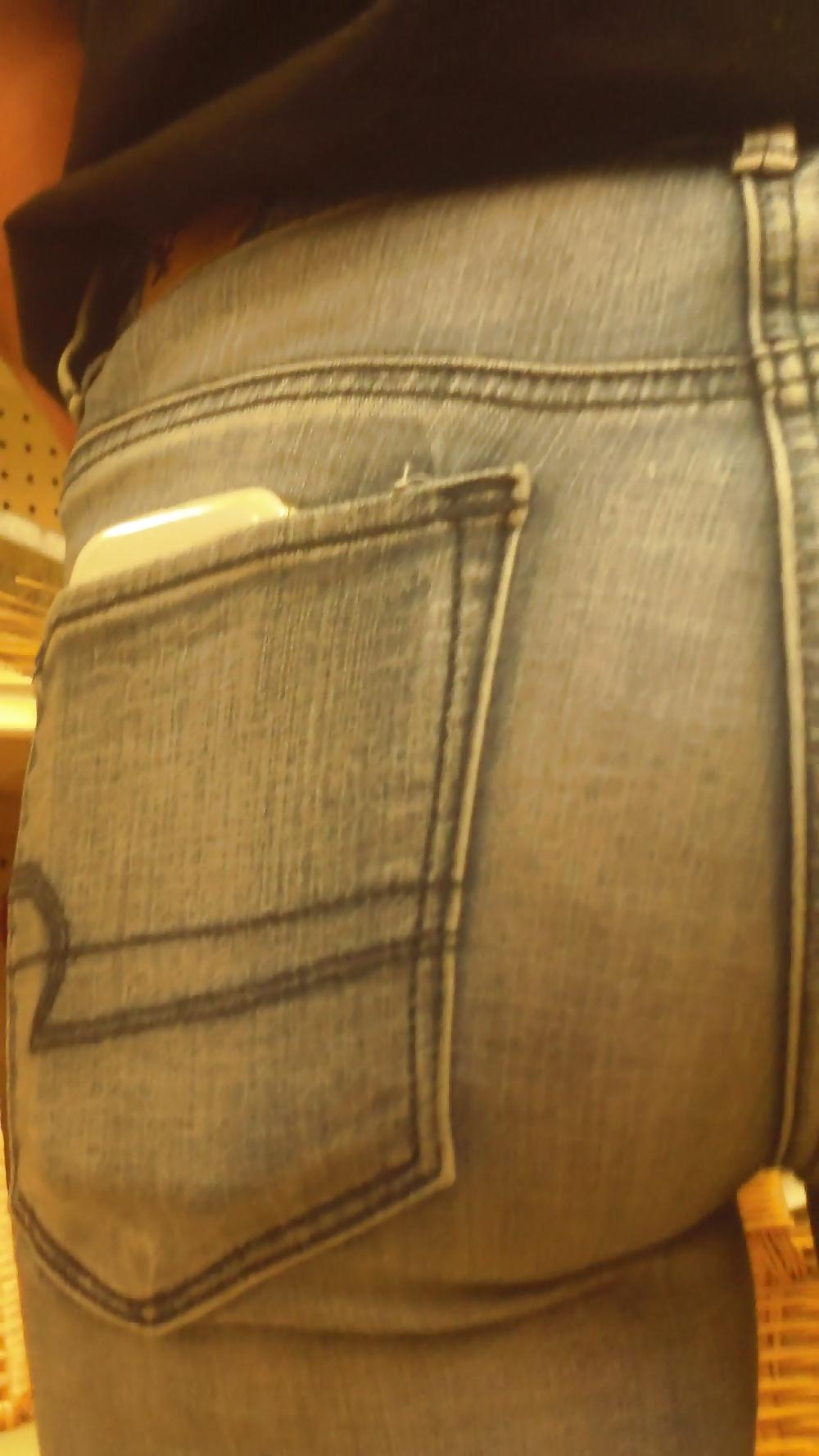 25P Popular teen girls ass & butt in jeans Part 6