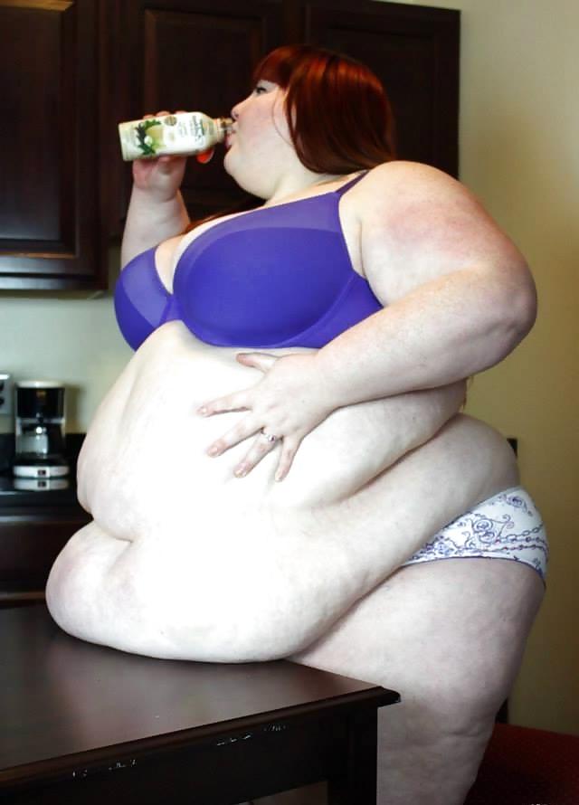 25P Ssbbw's in huge bras and lingerie 