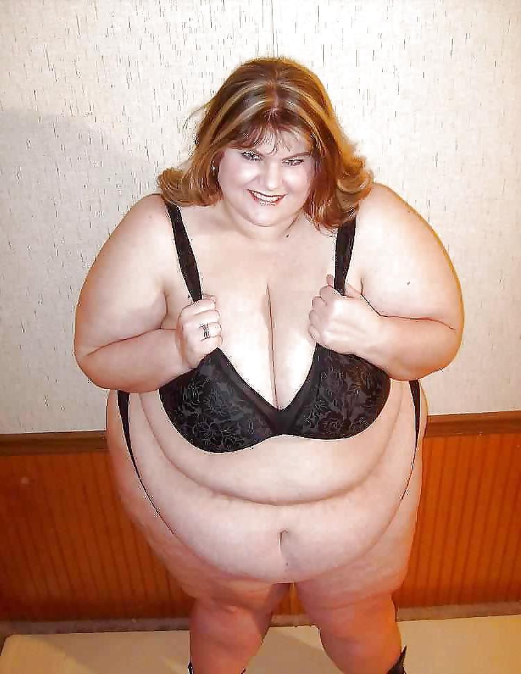 25P Ssbbw's in huge bras and lingerie 