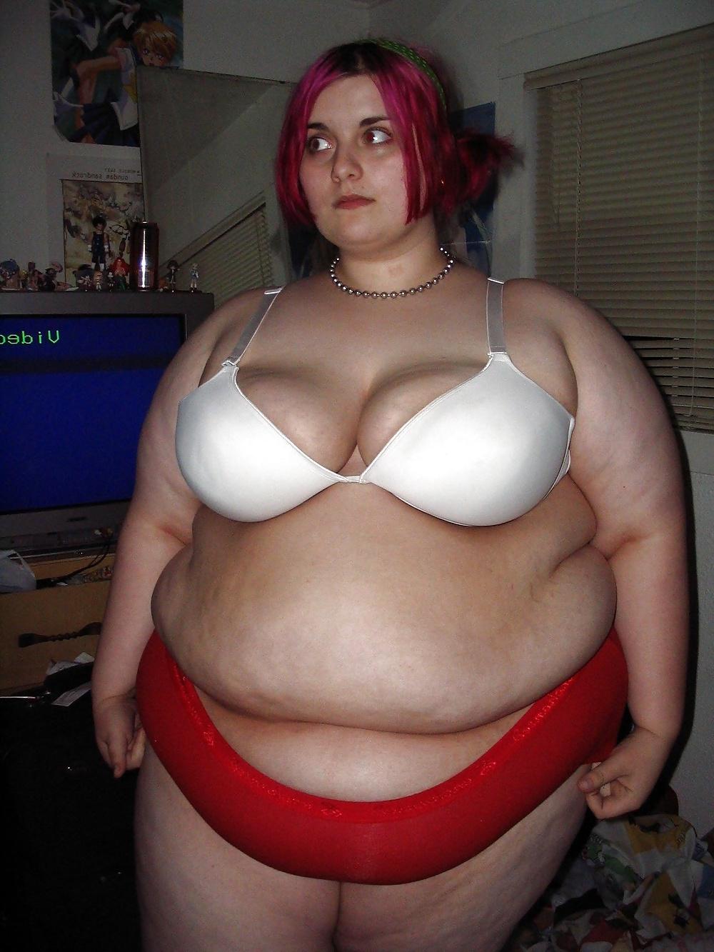 25P Ssbbw's in huge bras and lingerie 