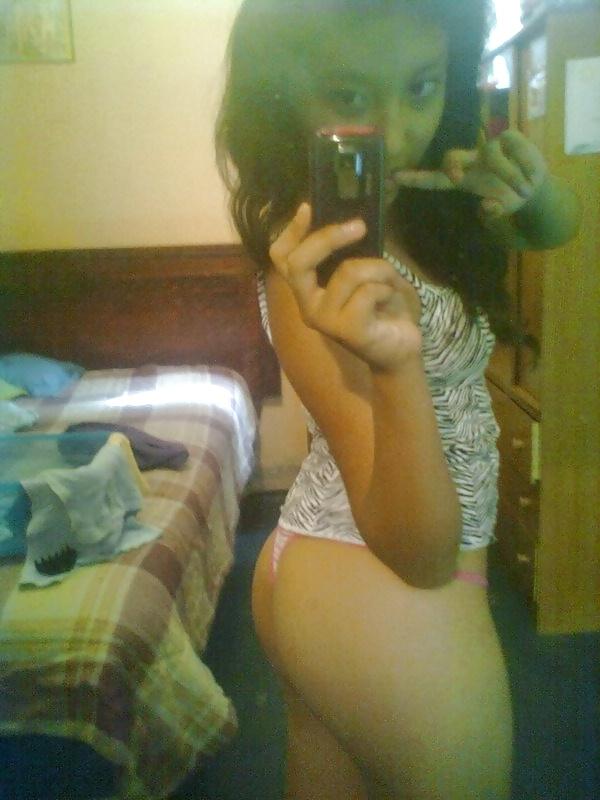10P South Asian Homemade Naked (Selfie)