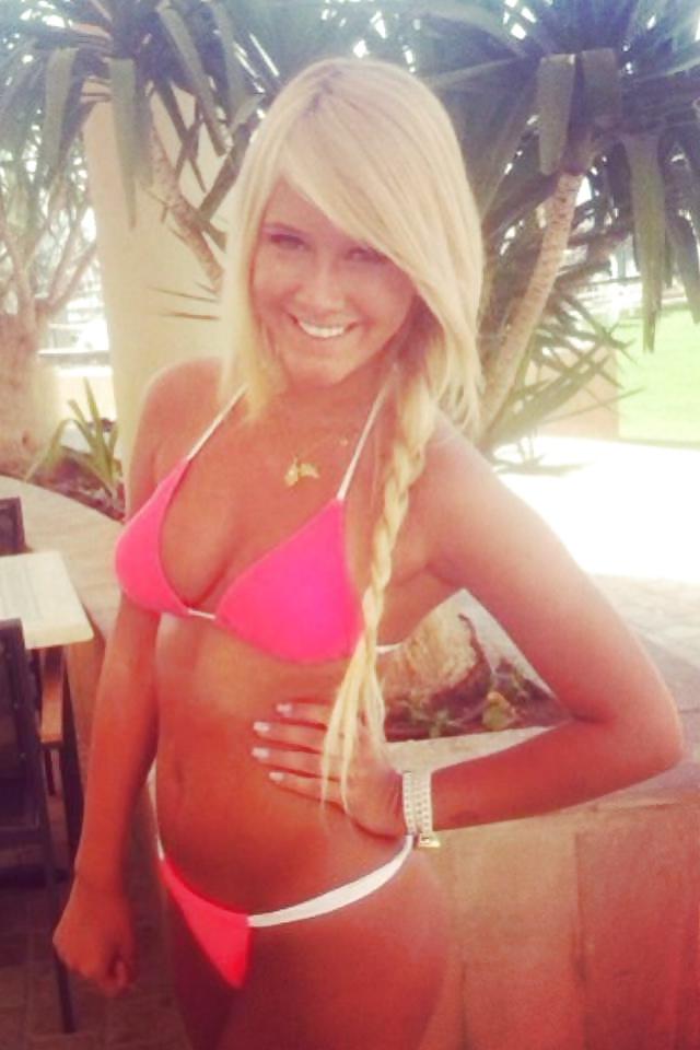 15P Super hot blonde non nude (comment please) #03