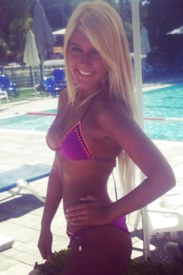 15P Super hot blonde non nude (comment please) #03