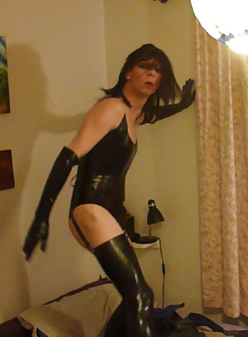 7P Kim Parker in rubber