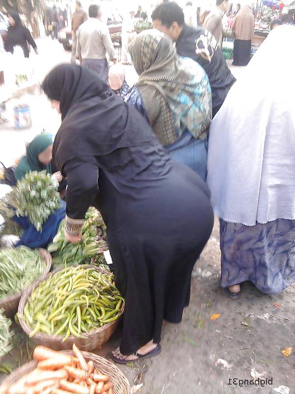 25P Arab ass hummmmmmmm