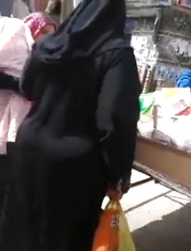 25P Arab ass hummmmmmmm