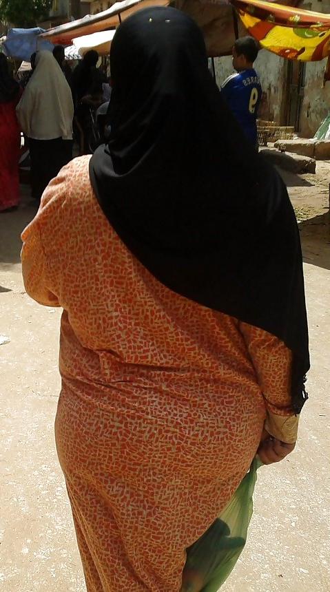 25P Arab ass hummmmmmmm