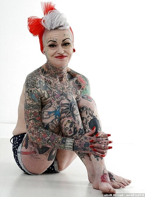 25P Beautyfullst grannys non nude 
