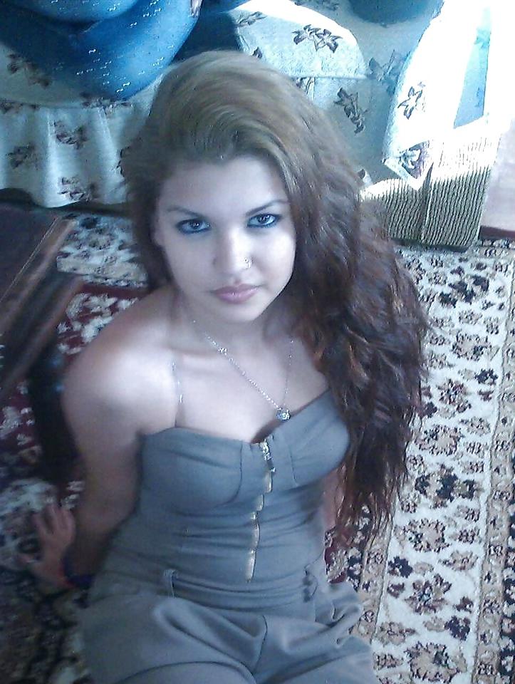 25P Turkish cherry teen! Pervert comments please!